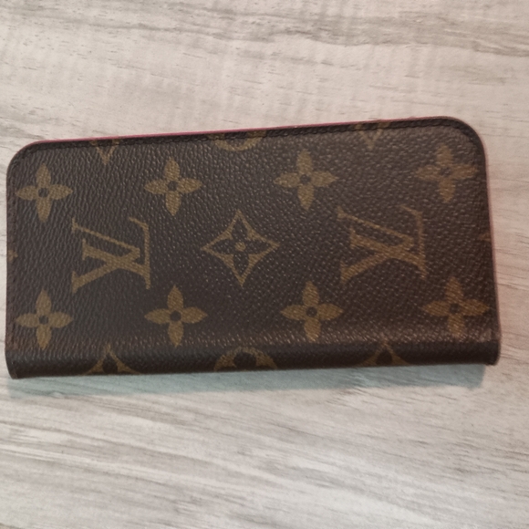 Louis Vuitton Pink cell phone case - Picture 2 of 8